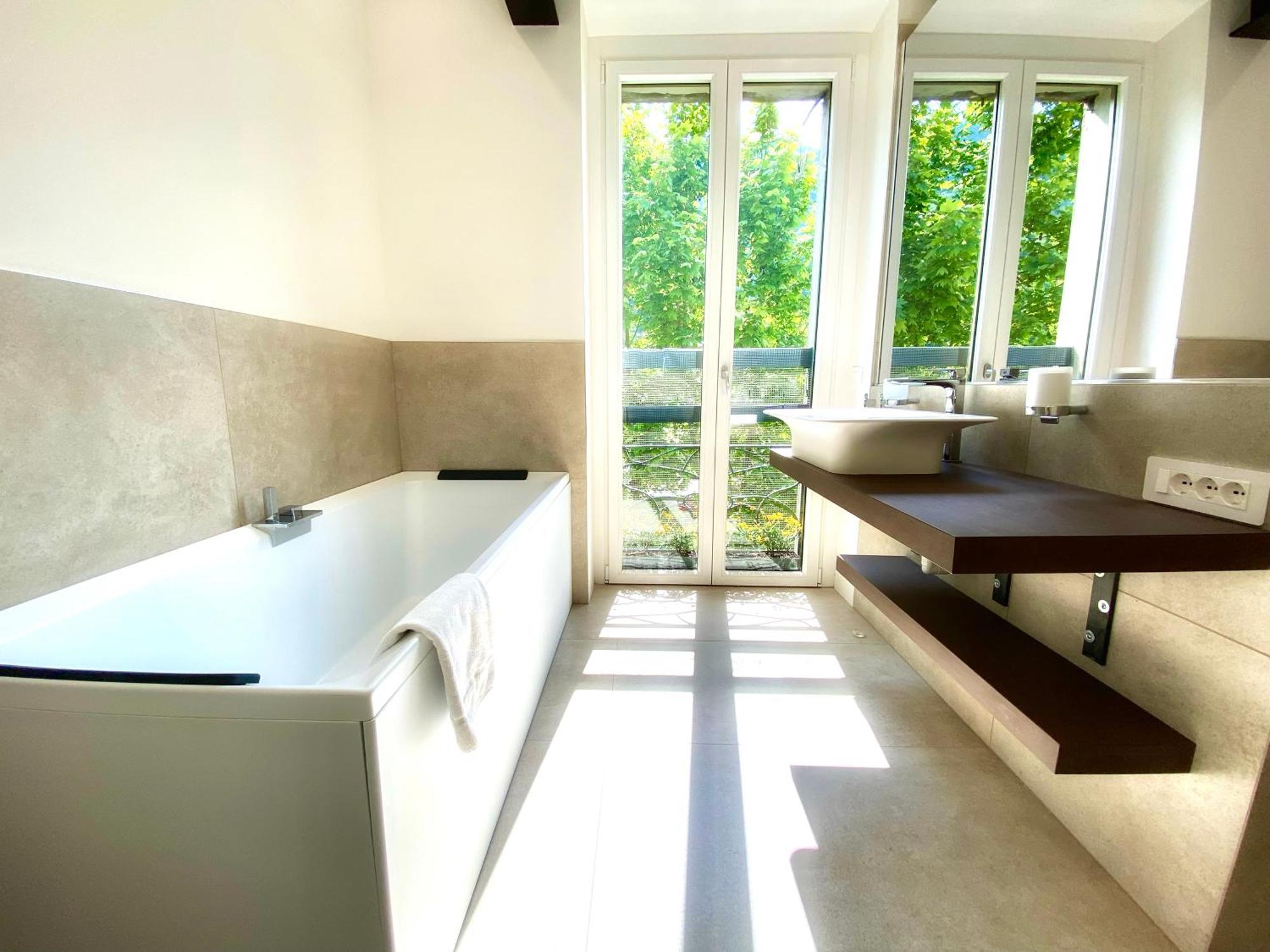 Appartement Historic Charm With Whirlpool - Motta *